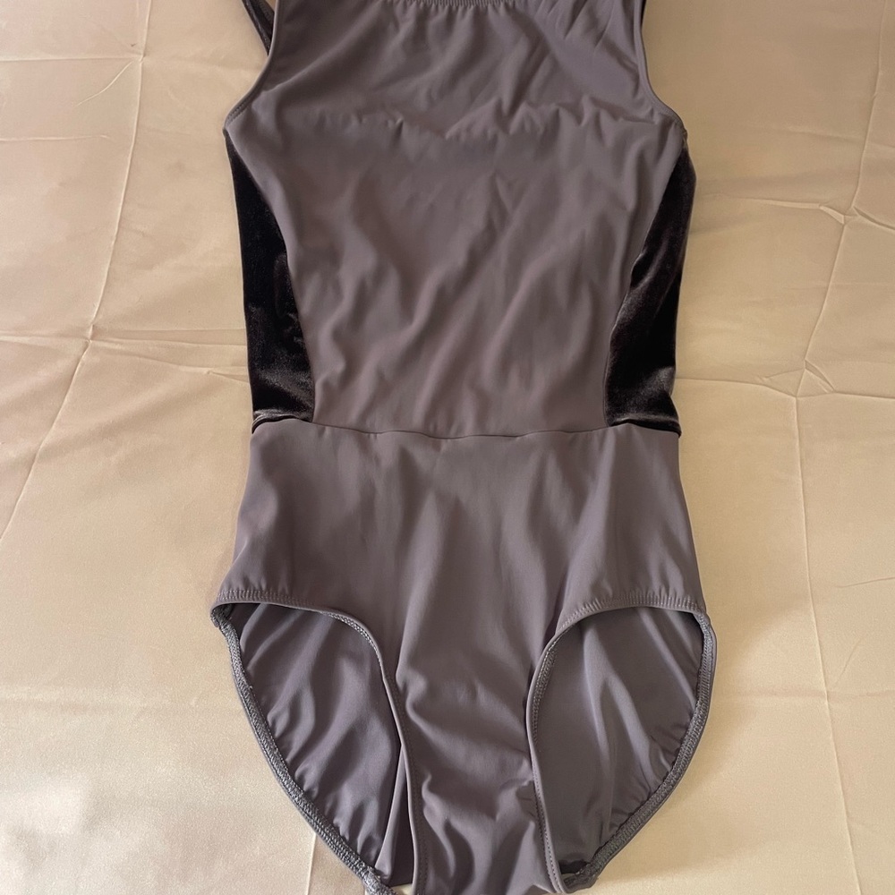 Eleve ballet leotard
